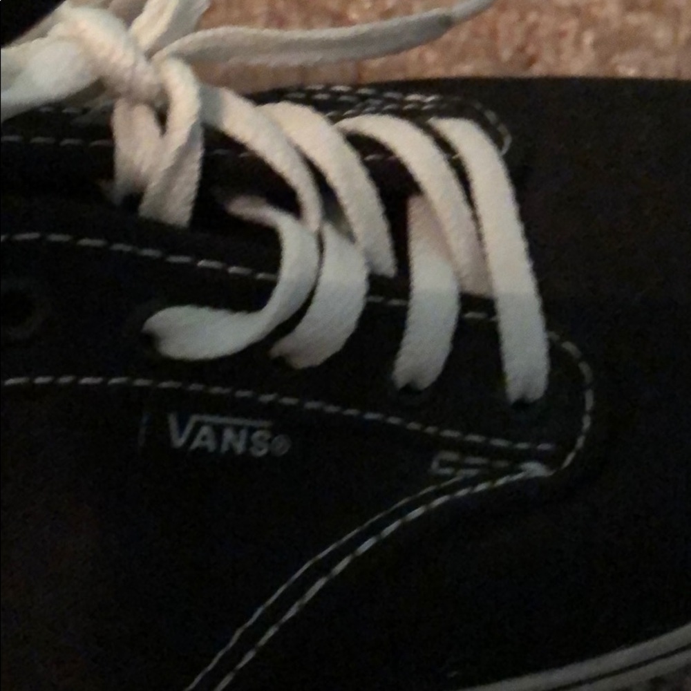 Vans - Picture 4 of 6